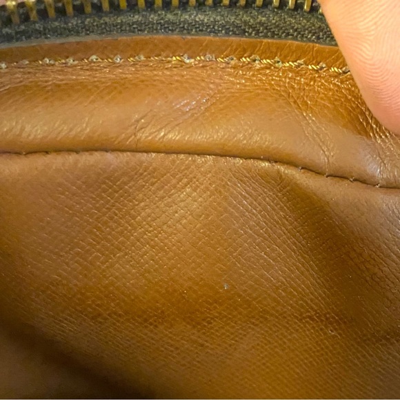 Louis Vuitton JeuneFille MM - Picture 13 of 14